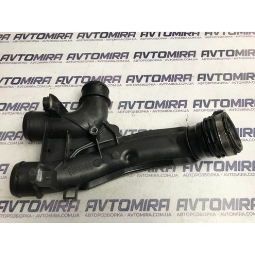 Патрубок интеркулера Peugeot 308 1.6BlueHDI 2013-2021 9804177580
